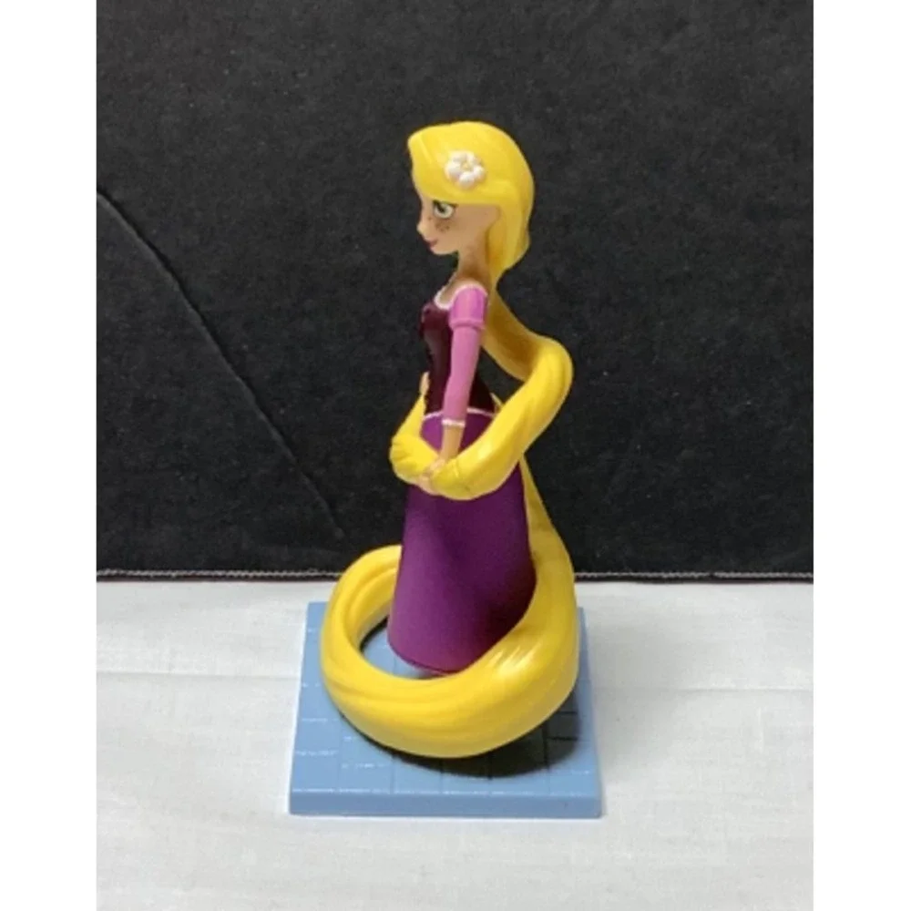 DISNEY TANGLED THE SERIES RAPUNZEL JAKKS Lot Of 3 Rapunzel Maximus cake topper